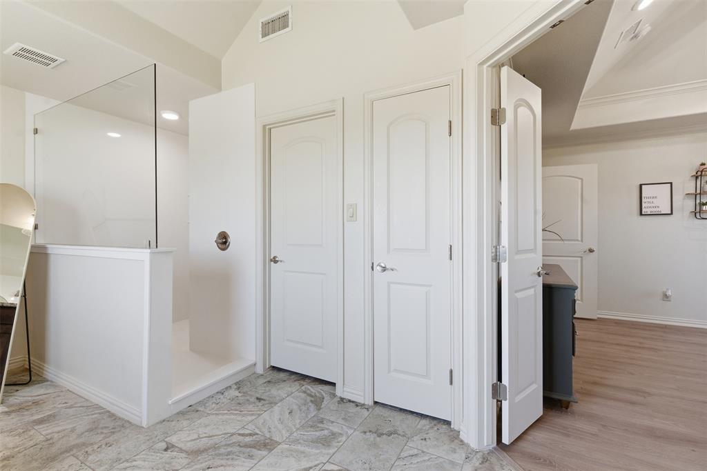 Grandview, Texas, 76050, United States, 4 Bedrooms Bedrooms, ,3 BathroomsBathrooms,Residential,For Sale,1991534