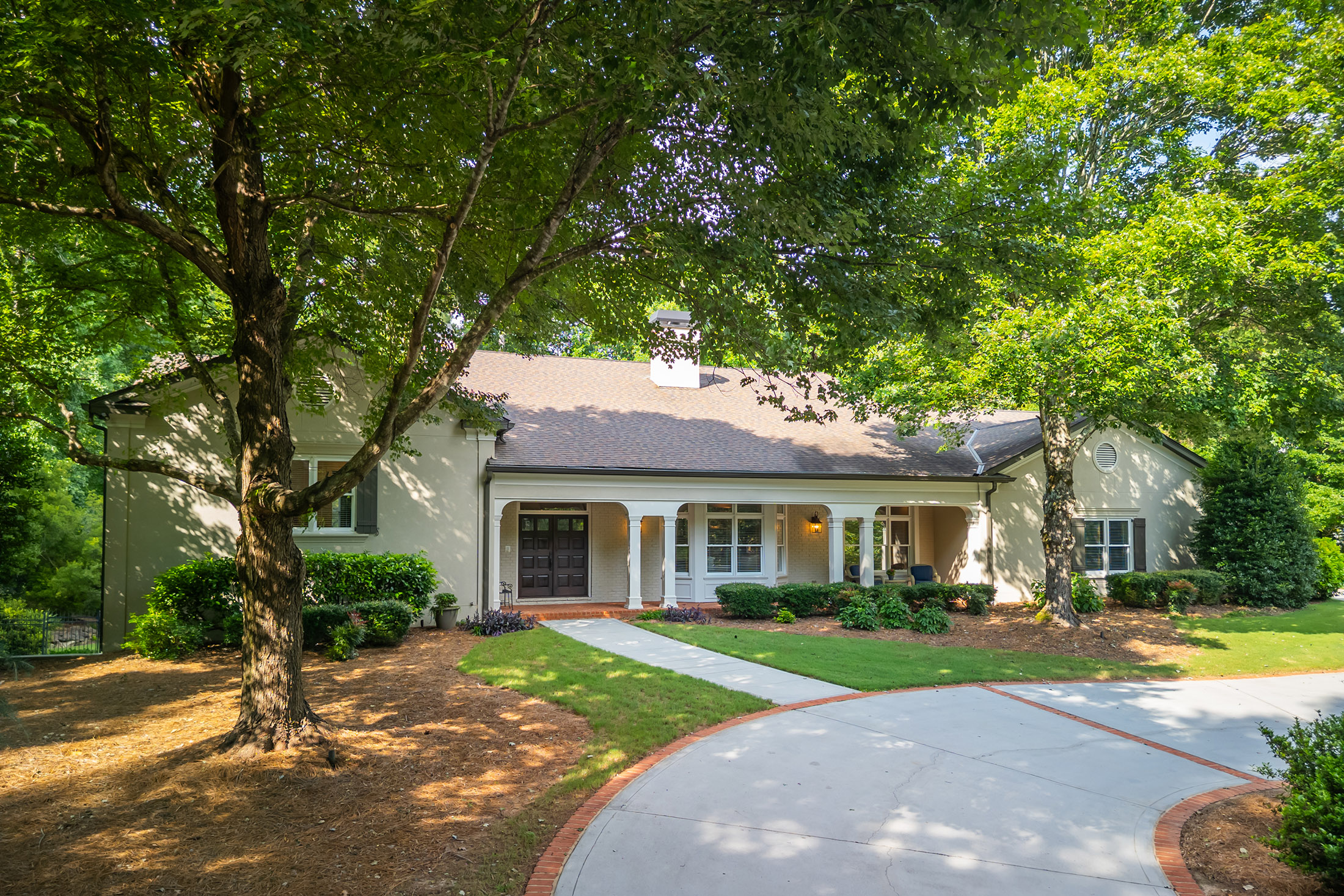  A Rare Opportunity in One of Roswell