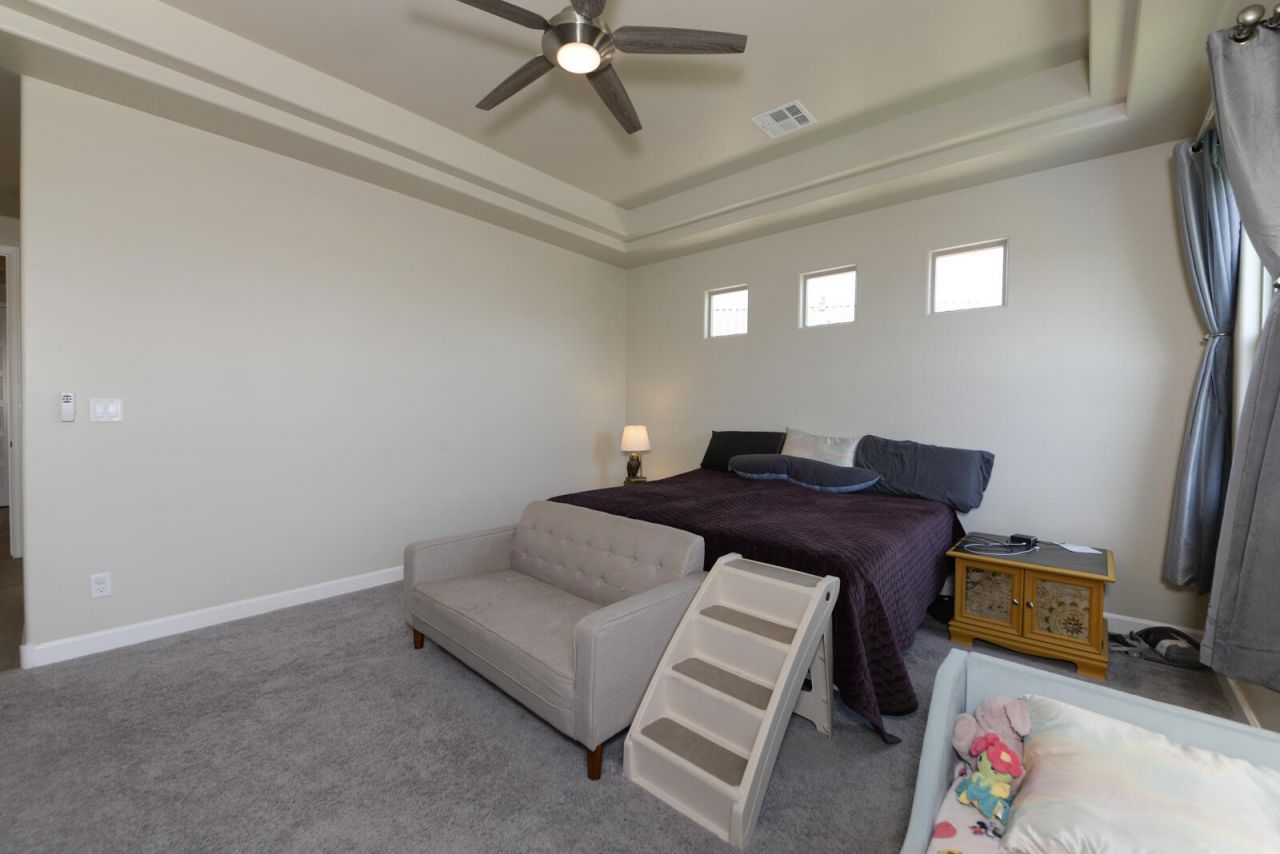 Rio Rancho, New Mexico, 87144, United States, 4 Bedrooms Bedrooms, ,3 BathroomsBathrooms,Residential,For Sale,1895660