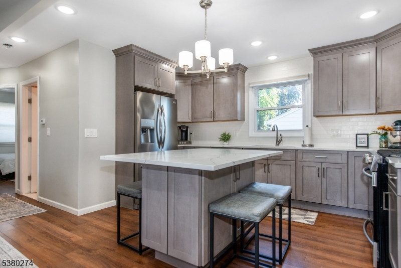 Clifton City, New Jersey, 07012, United States, 4 Bedrooms Bedrooms, ,2 BathroomsBathrooms,Residential,For Sale,1940862