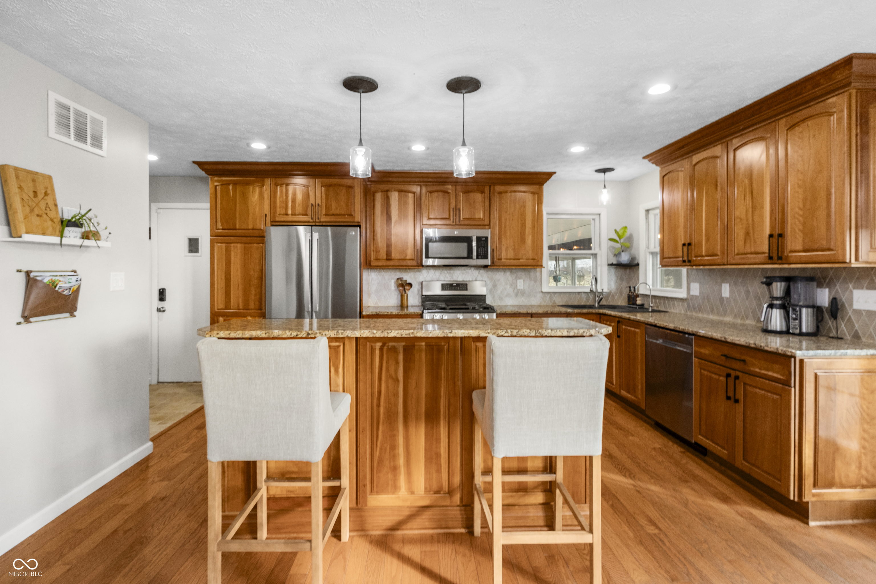 Whiteland, Indiana, 46184, United States, 3 Bedrooms Bedrooms, ,4 BathroomsBathrooms,Residential,For Sale,2007779