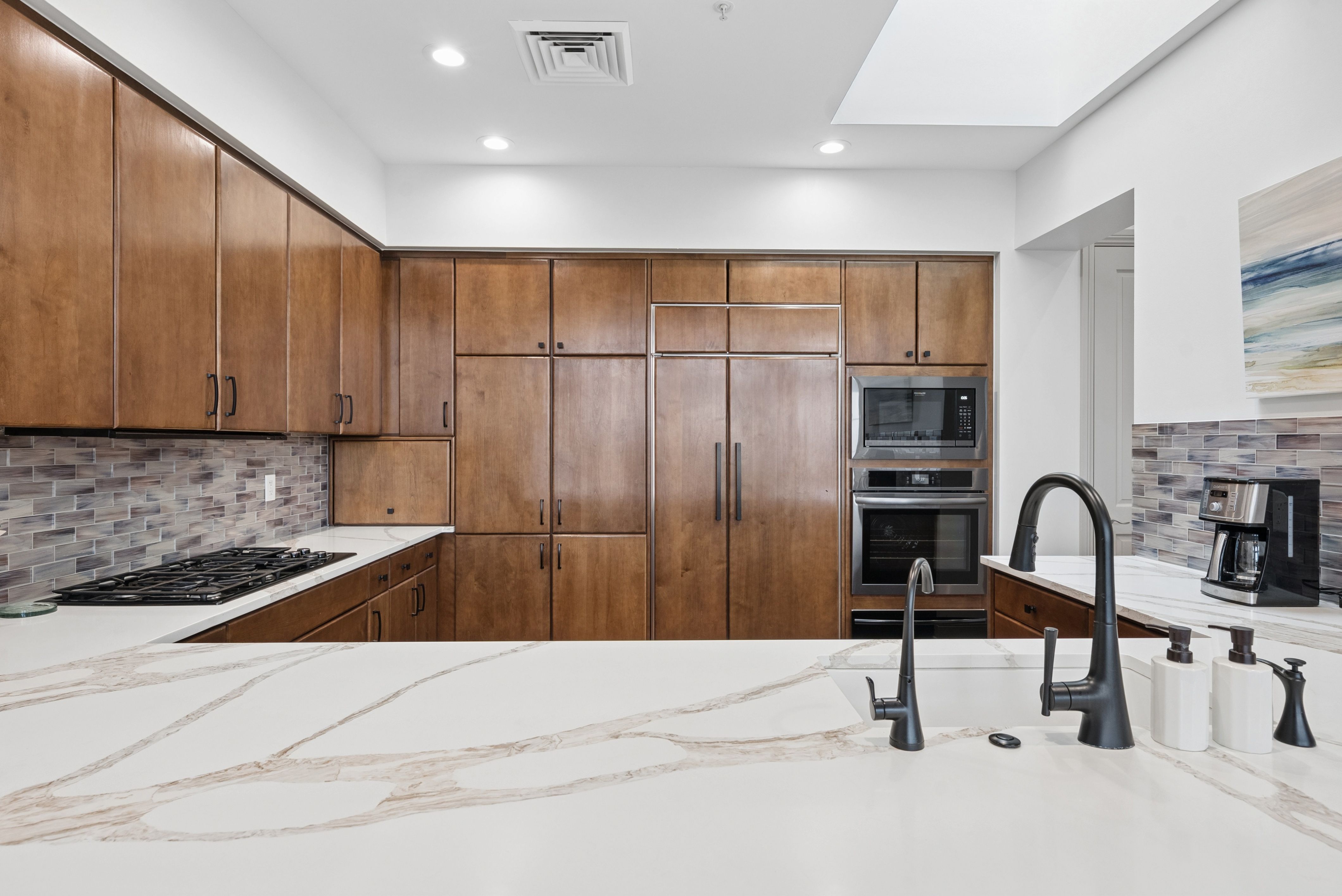  Beautifully Updated Penthouse Residence In The Heart Of Cherry Creek - 物件實景