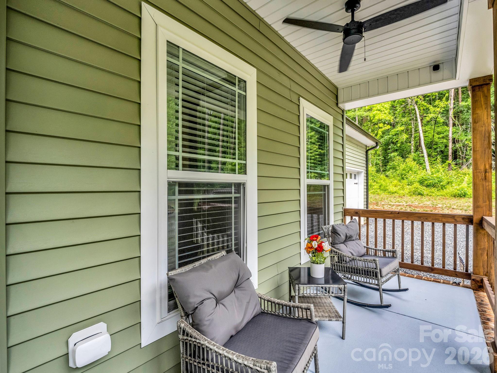 Lincolnton, North Carolina, 28092, United States, 5 Bedrooms Bedrooms, ,3 BathroomsBathrooms,Residential,For Sale,2049314