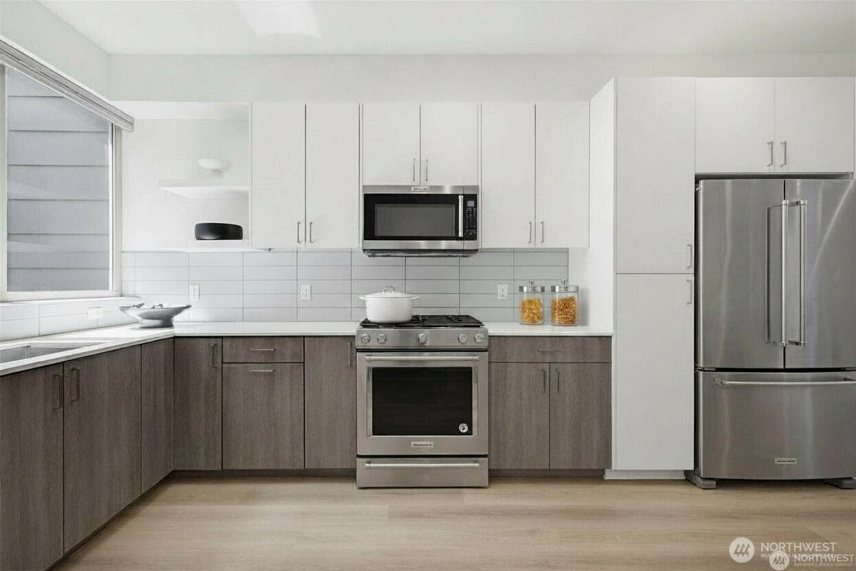 Seattle, Washington, 98144, United States, 3 Bedrooms Bedrooms, ,2 BathroomsBathrooms,Residential,For Sale,2049305