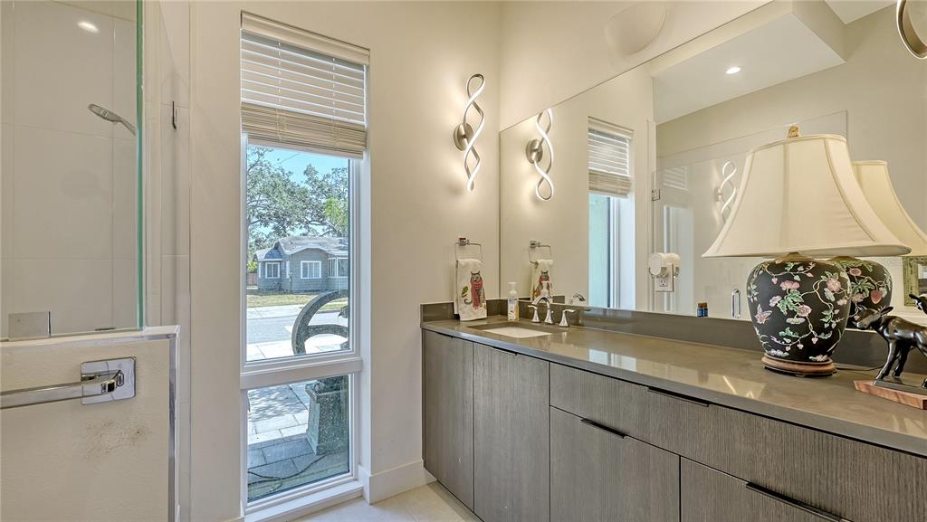 Sarasota, Florida, 34236, United States, 4 Bedrooms Bedrooms, ,4 BathroomsBathrooms,Residential,For Sale,1796766