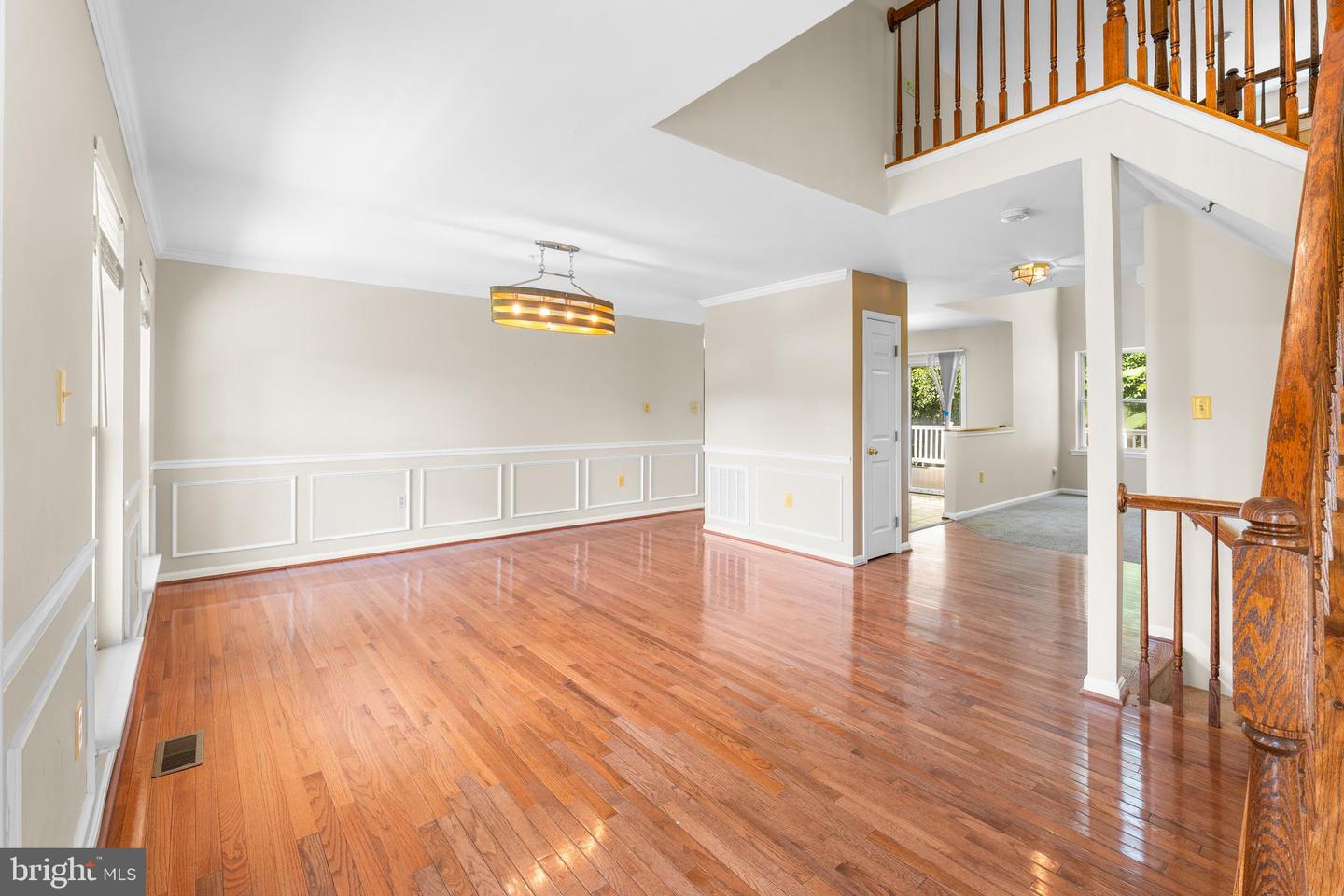 Clinton, Maryland, 20735, United States, 5 Bedrooms Bedrooms, ,5 BathroomsBathrooms,Residential,For Sale,1907711