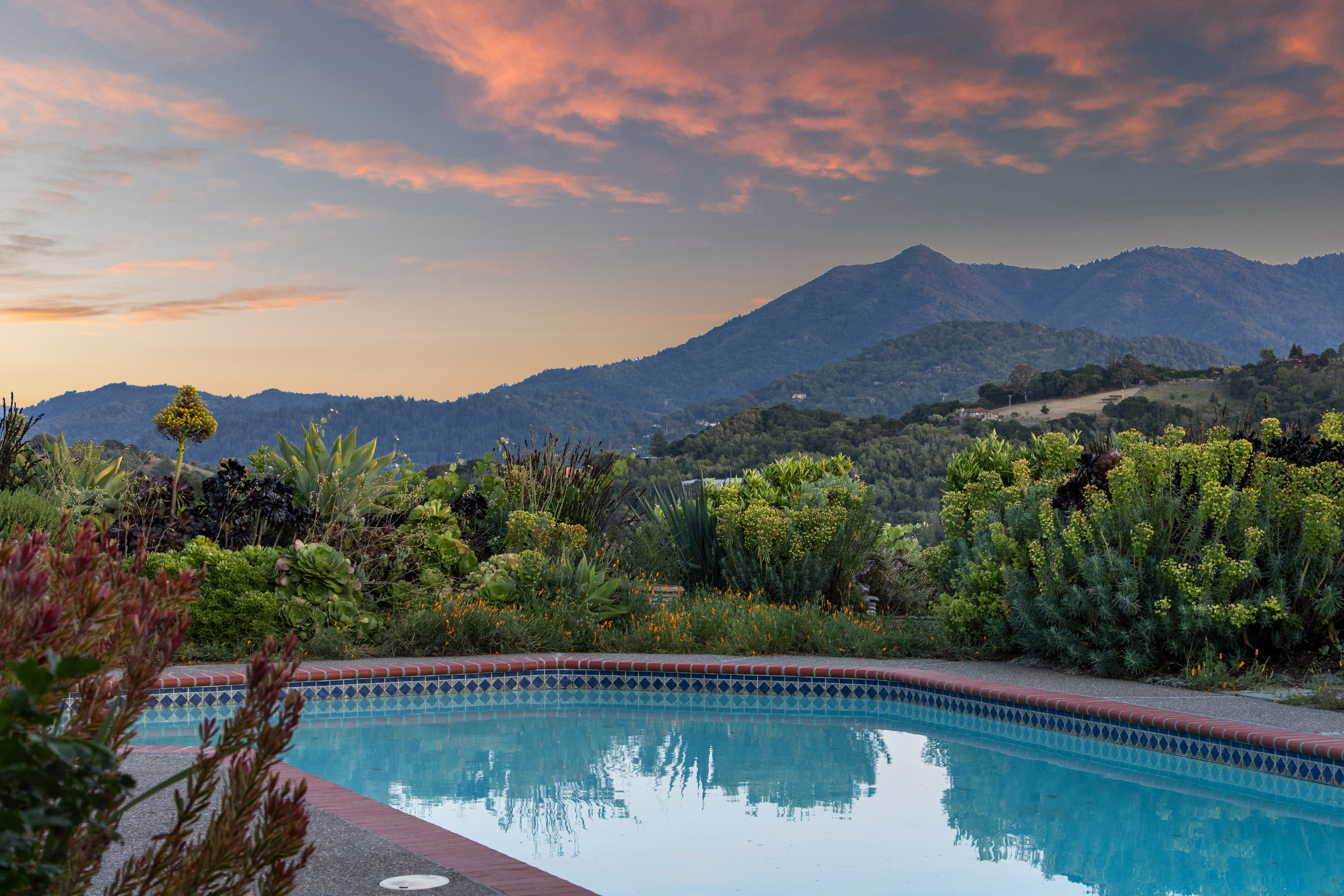  Secluded San Anselmo Estate With 270 Degree Panoramic Views On Almost Four Acres - 物件實景