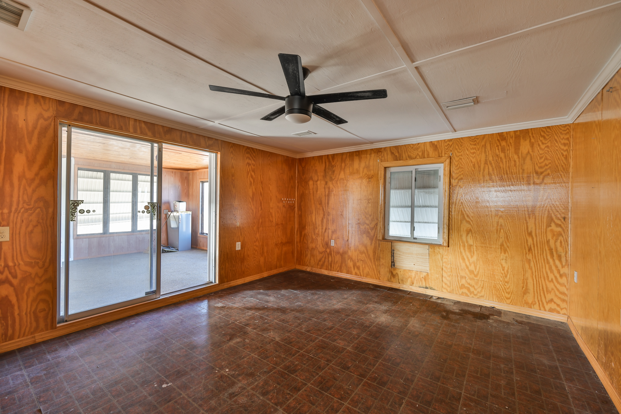 Ruskin, Florida, 33570, United States, 3 Bedrooms Bedrooms, ,2 BathroomsBathrooms,Residential,For Sale,2002551