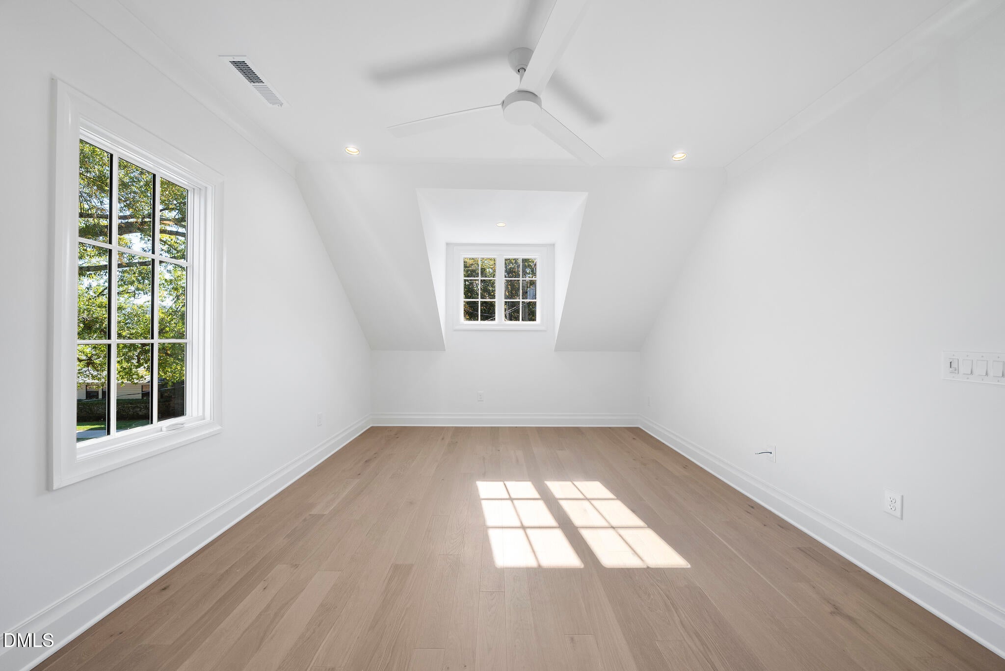 Raleigh, North Carolina, 27607, United States, 4 Bedrooms Bedrooms, ,3 BathroomsBathrooms,Residential,For Sale,1989727