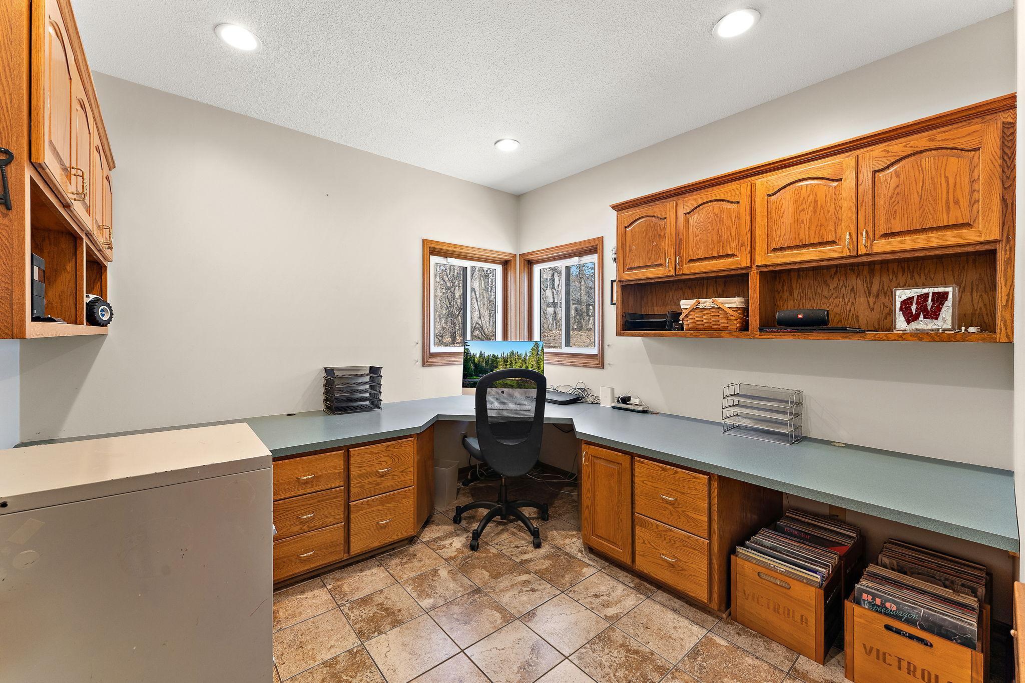 Hudson, Wisconsin, 54016, United States, 4 Bedrooms Bedrooms, ,4 BathroomsBathrooms,Residential,For Sale,2038395