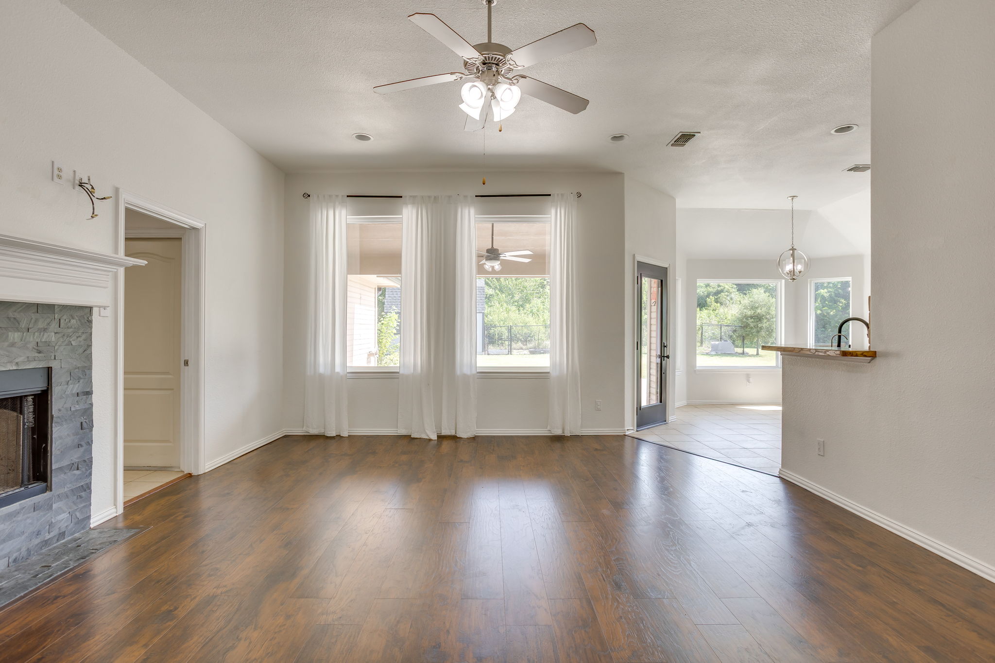  116 Cinnamon Court, Weatherford, TX, 76088 - 物件實景