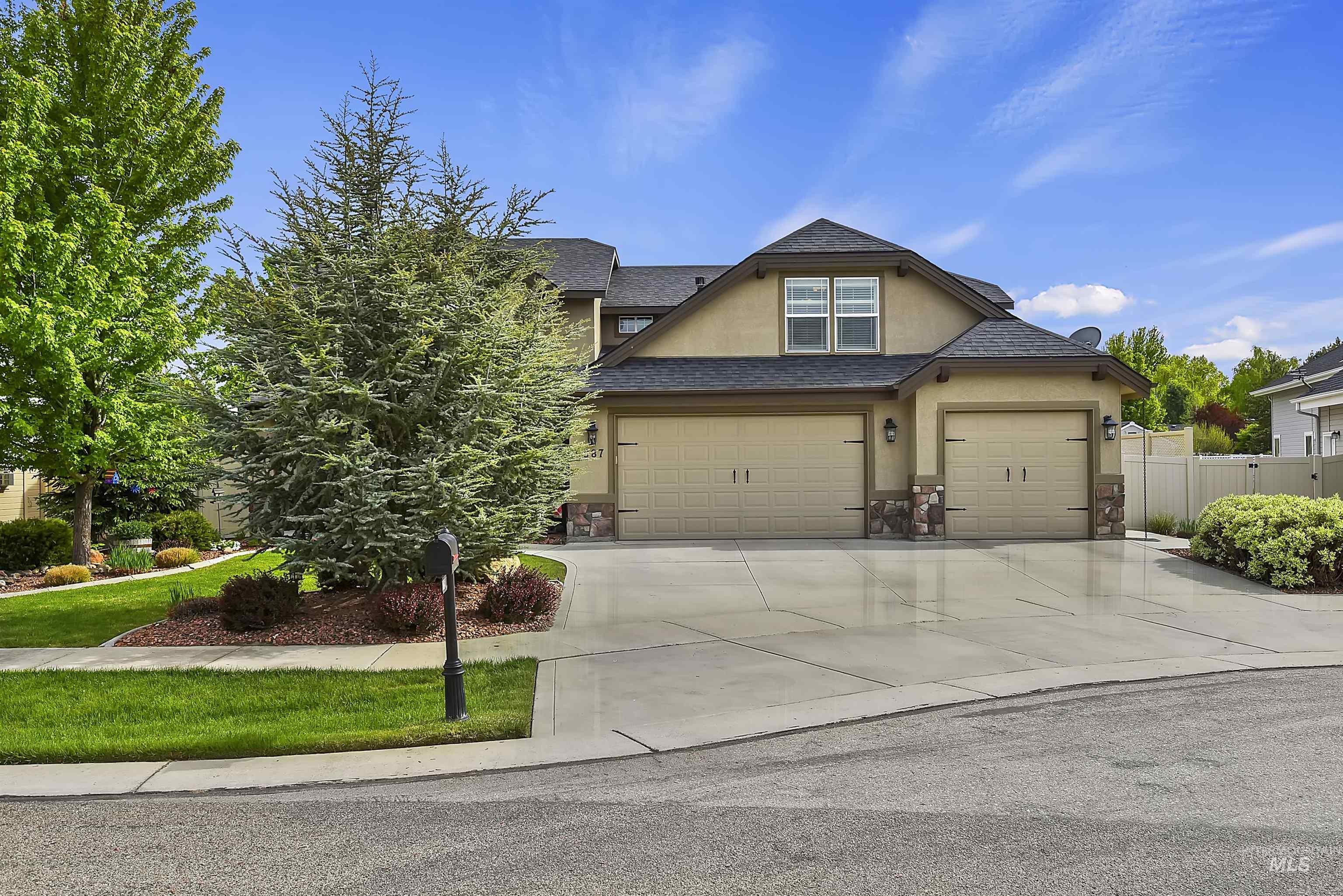 9887 Bray Creek St, Star, Idaho, 83669, United States, 3 Bedrooms Bedrooms, ,3 BathroomsBathrooms,Residential,For Sale,9887 Bray Creek St,1626319