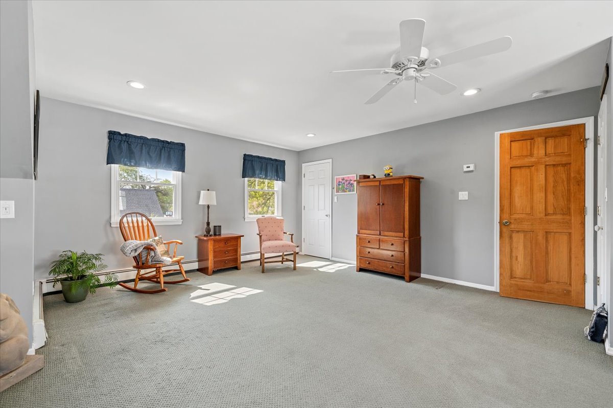 Bethpage, New York, 11714, United States, 3 Bedrooms Bedrooms, ,2 BathroomsBathrooms,Residential,For Sale,1916288