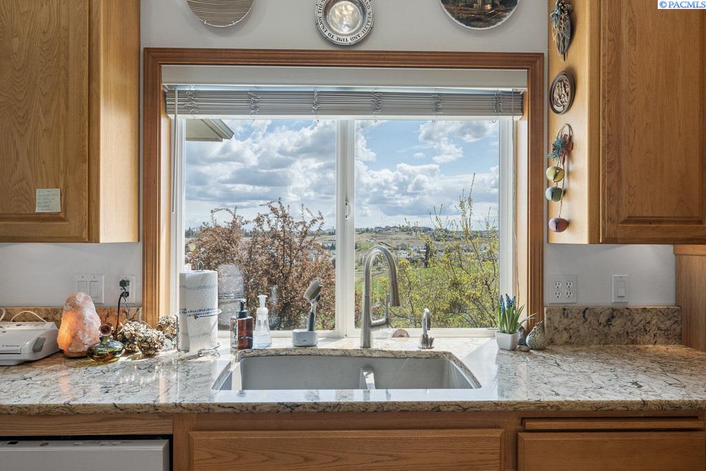 Pullman, Washington, 99163, United States, 4 Bedrooms Bedrooms, ,1 BathroomBathrooms,Residential,For Sale,1784694