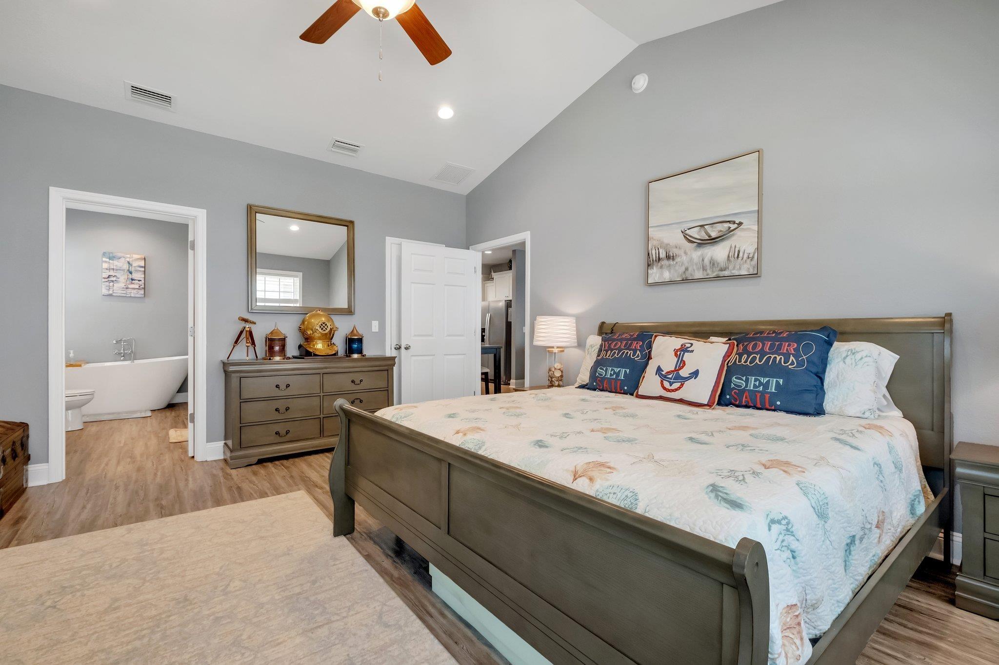 Alligator Point, Florida, 32346, United States, 4 Bedrooms Bedrooms, ,3 BathroomsBathrooms,Residential,For Sale,1805560