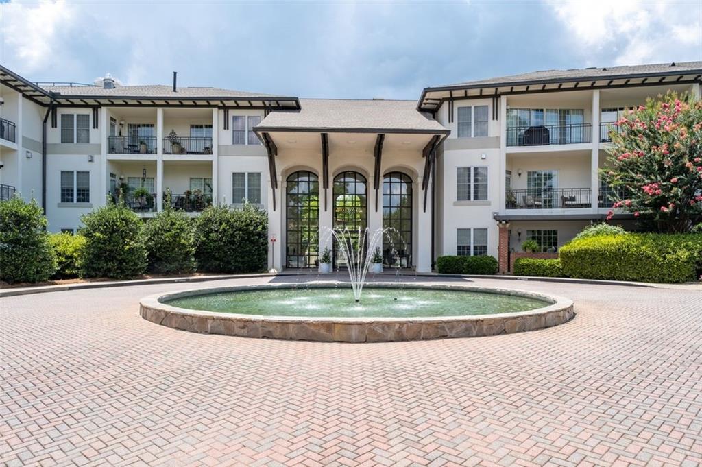 Atlanta, Georgia, 30327, United States, 2 Bedrooms Bedrooms, ,3 BathroomsBathrooms,Residential,For Sale,1895393
