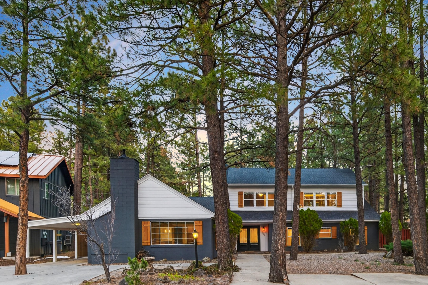  530 N Charles Road ¦Flagstaff, AZ - 物件實景
