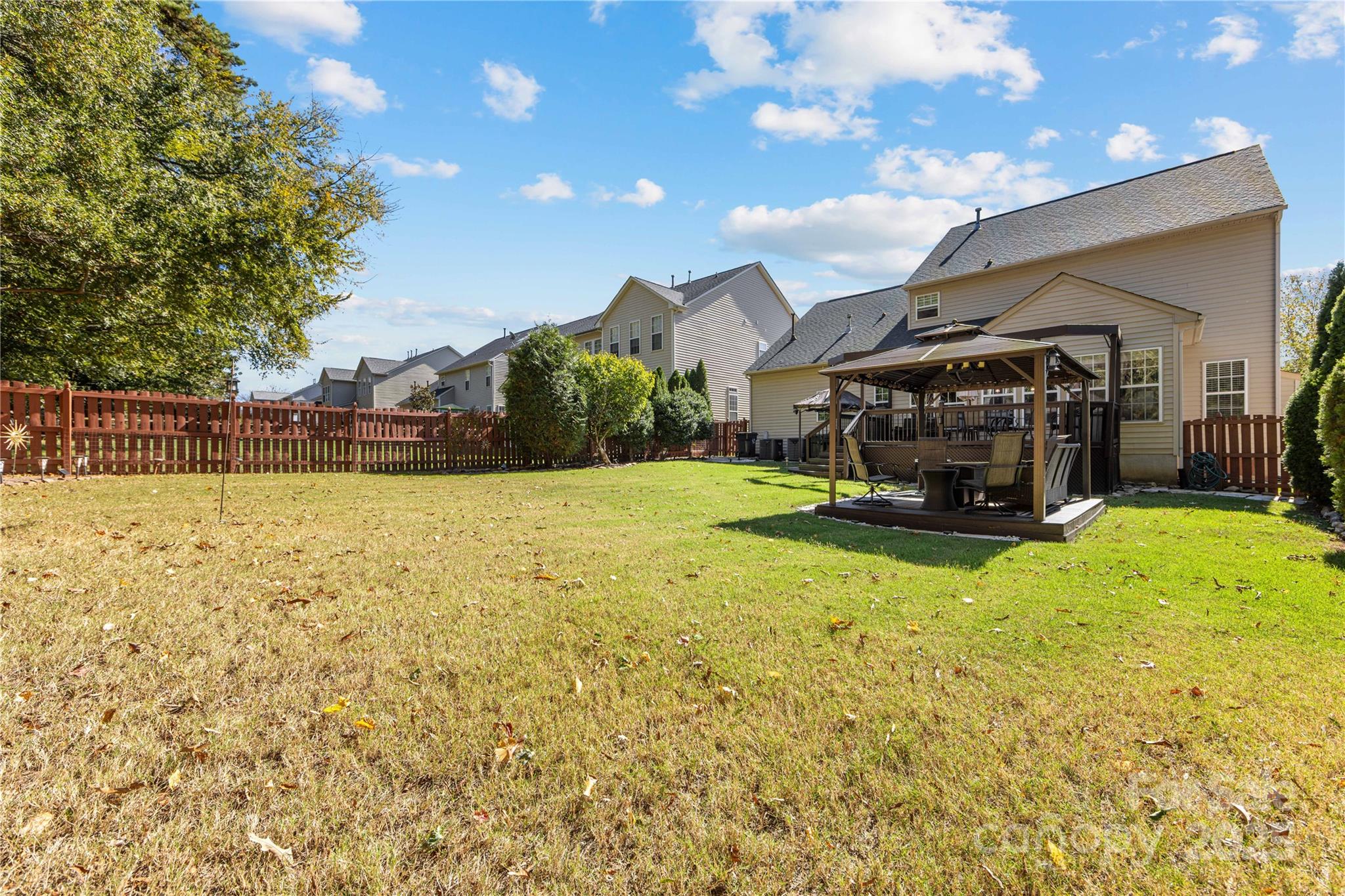 Huntersville, North Carolina, 28078, United States, 4 Bedrooms Bedrooms, ,3 BathroomsBathrooms,Residential,For Sale,1969011