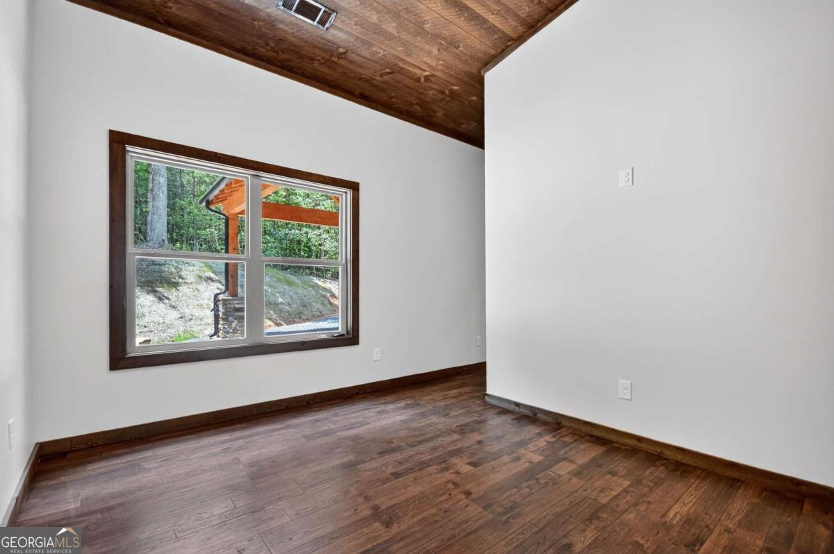 Mineral Bluff, Georgia, 30559, United States, 3 Bedrooms Bedrooms, ,3 BathroomsBathrooms,Residential,For Sale,1877867