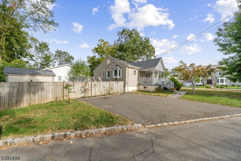 Parsippany-Troy Hills Twp., New Jersey, 07054, United States, 3 Bedrooms Bedrooms, ,2 BathroomsBathrooms,Residential,For Sale,1947046