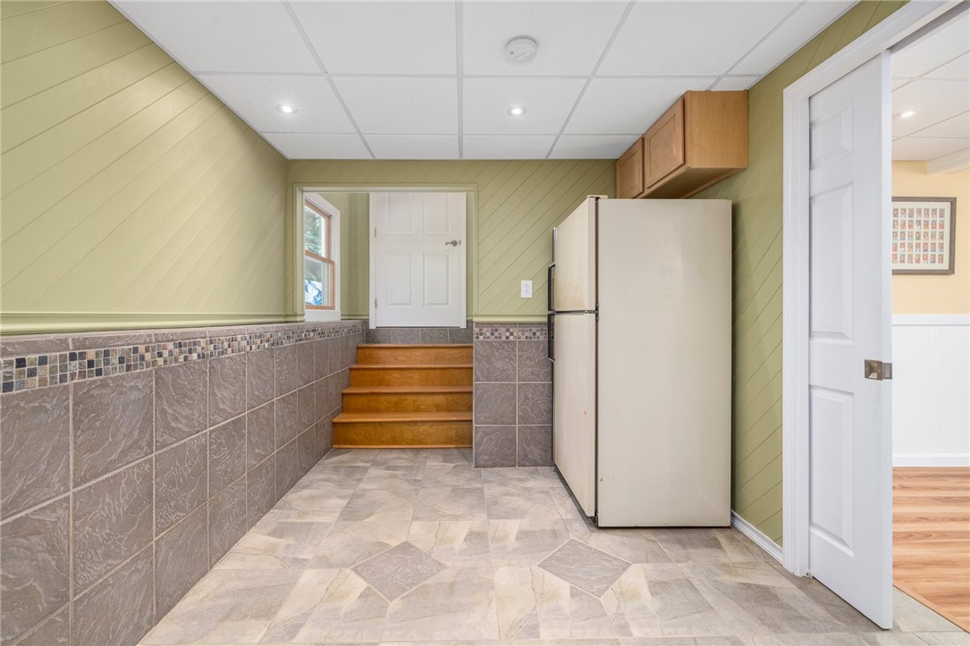 North Kingstown, Rhode Island, 02874, United States, 3 Bedrooms Bedrooms, ,2 BathroomsBathrooms,Residential,For Sale,1906008