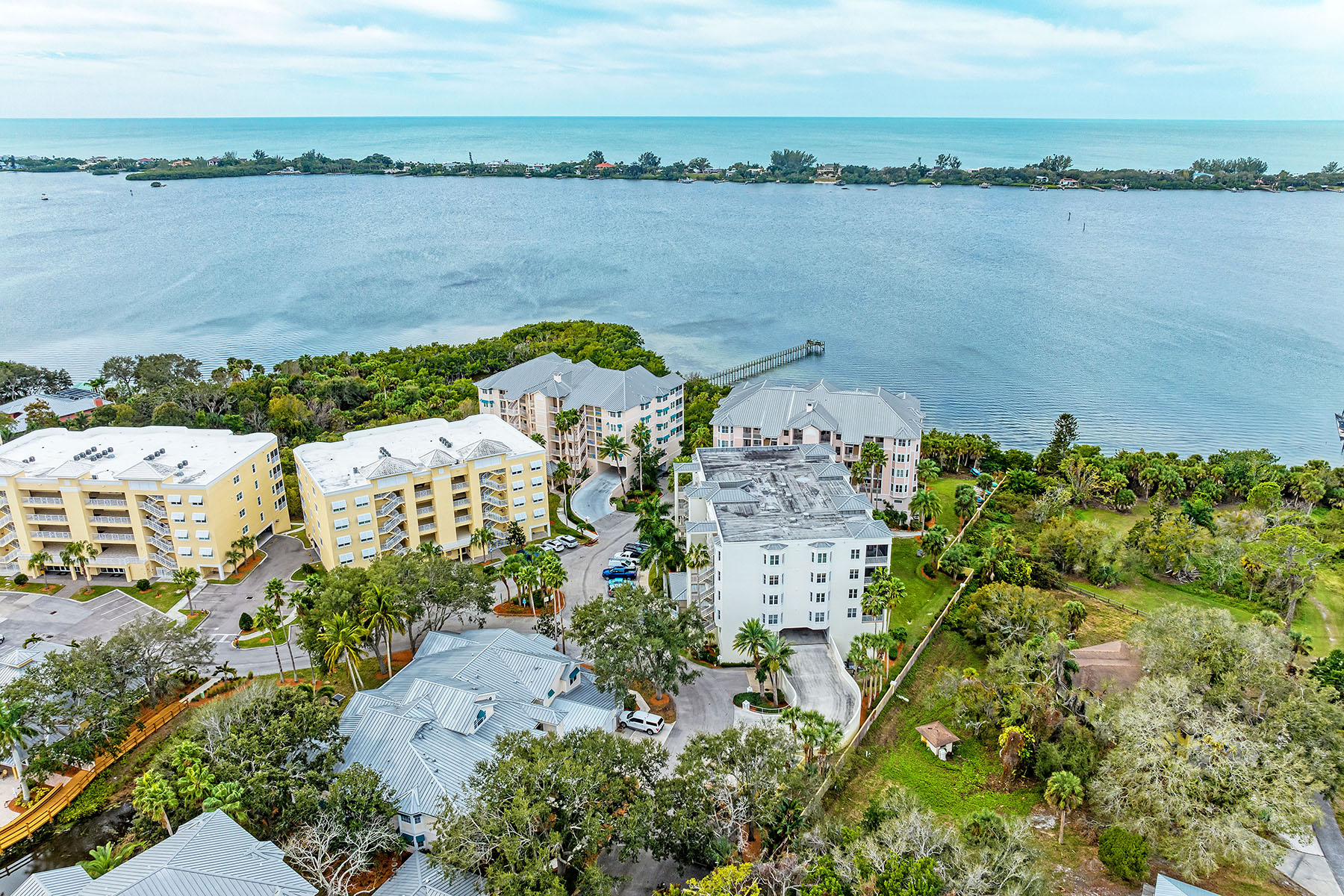  EDGEWATER AT HIDDEN BAY - 物件實景