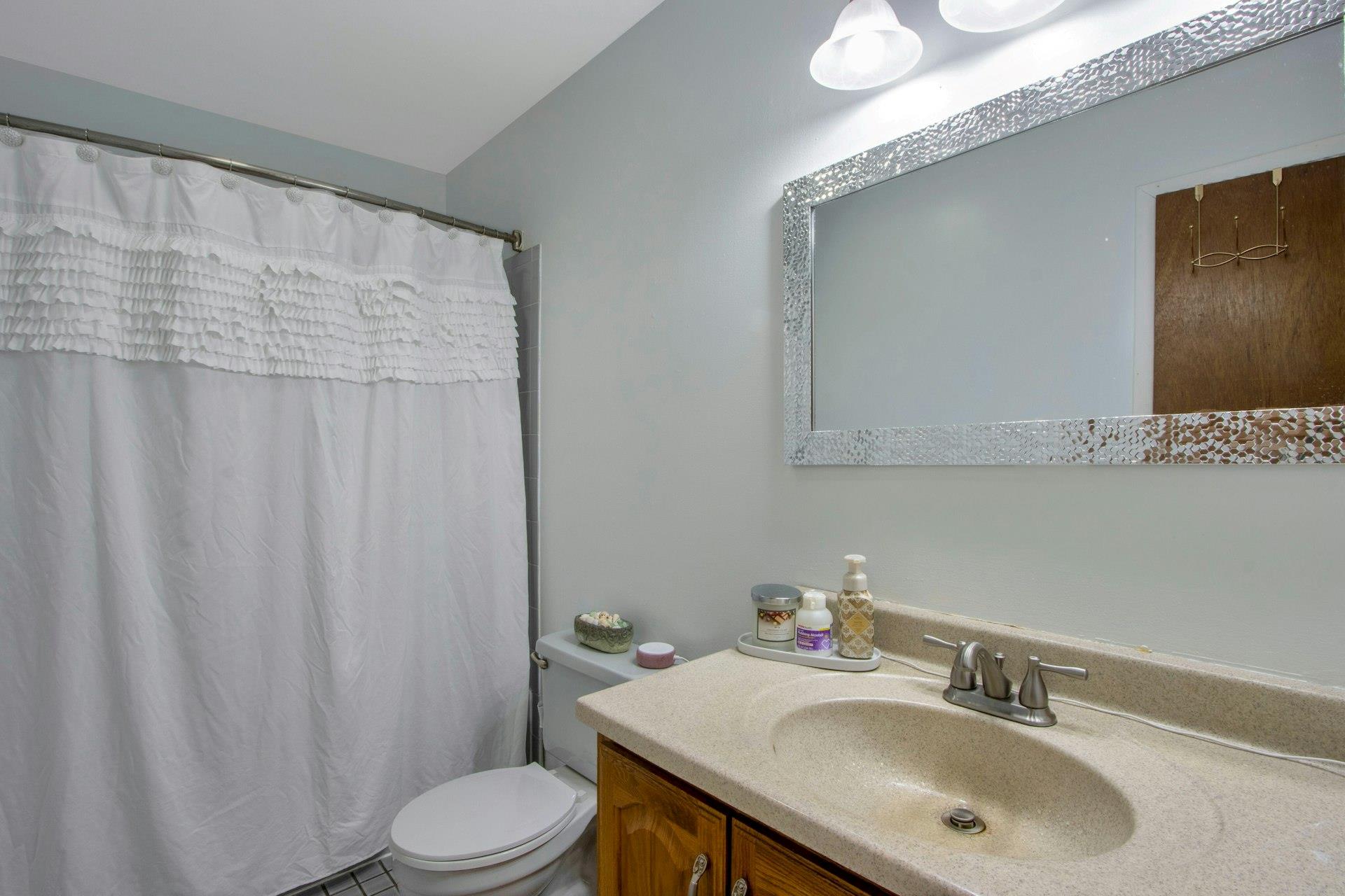 Washingtonville, New York, 10992, United States, 4 Bedrooms Bedrooms, ,2 BathroomsBathrooms,Residential,For Sale,1888612