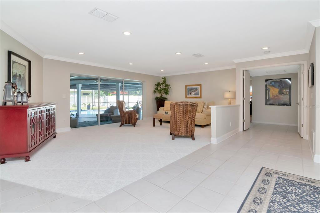 Clearwater, Florida, 33761, United States, 5 Bedrooms Bedrooms, ,3 BathroomsBathrooms,Residential,For Sale,1991990