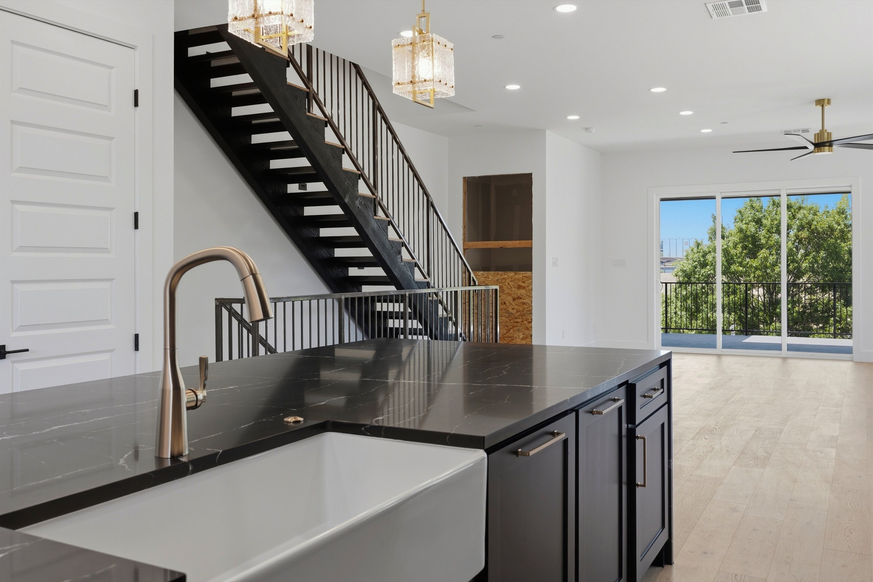  400 Vista Buena Trail, Fort Worth, TX, 76111 - 物件實景