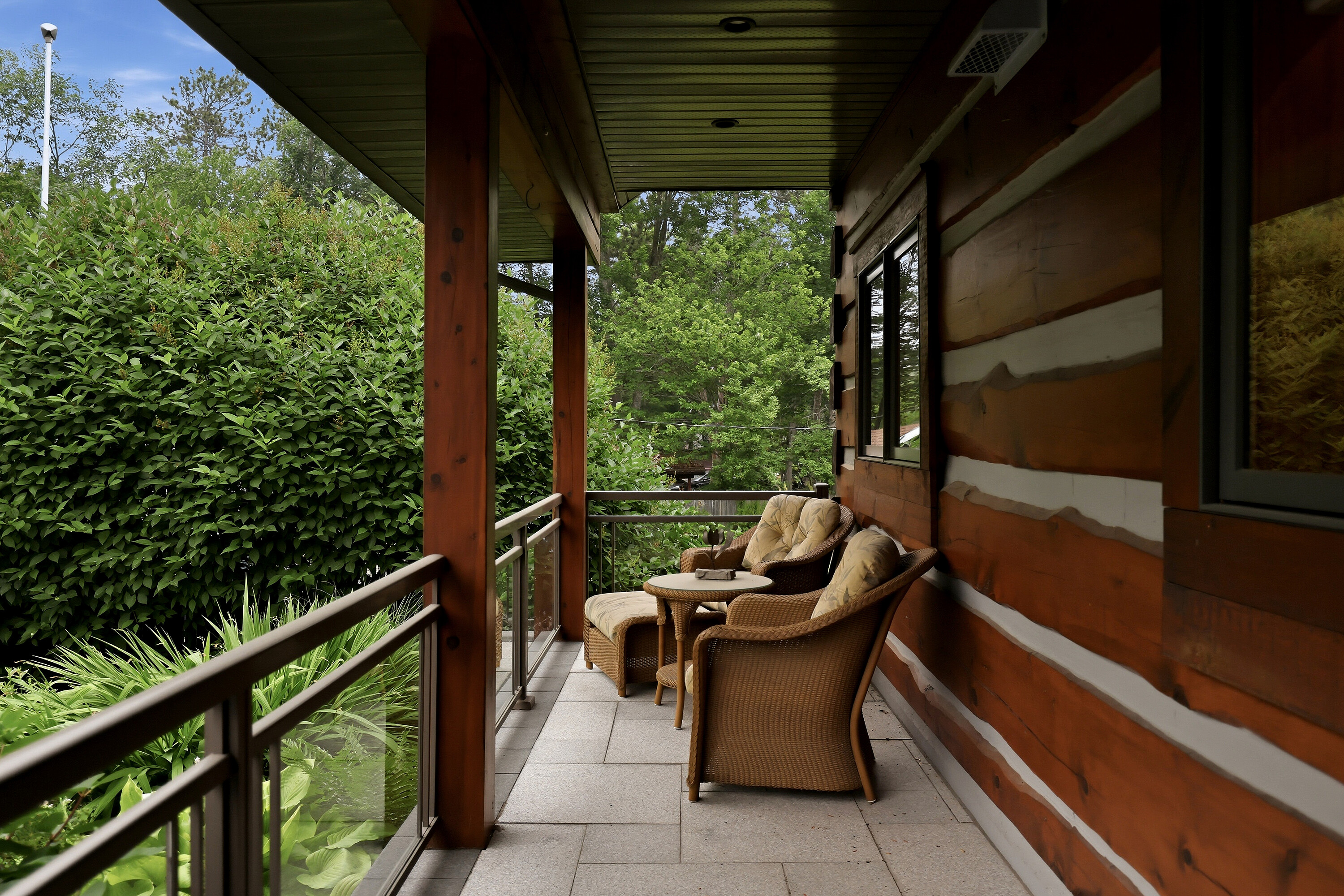  Exceptional Waterfront Home - 物件實景