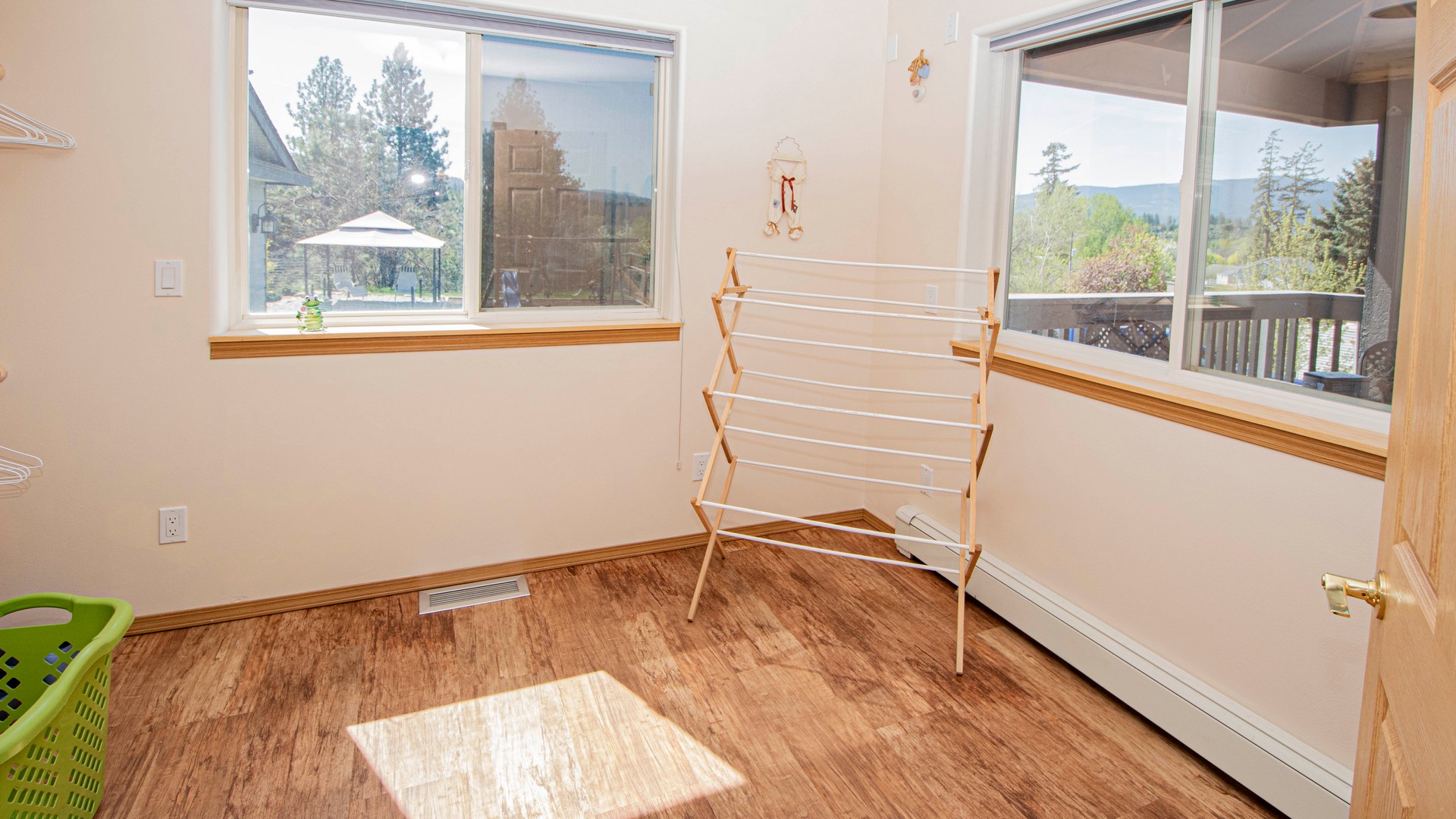 Bonners Ferry, Idaho, 83805, United States, 4 Bedrooms Bedrooms, ,4 BathroomsBathrooms,Residential,For Sale,1920426