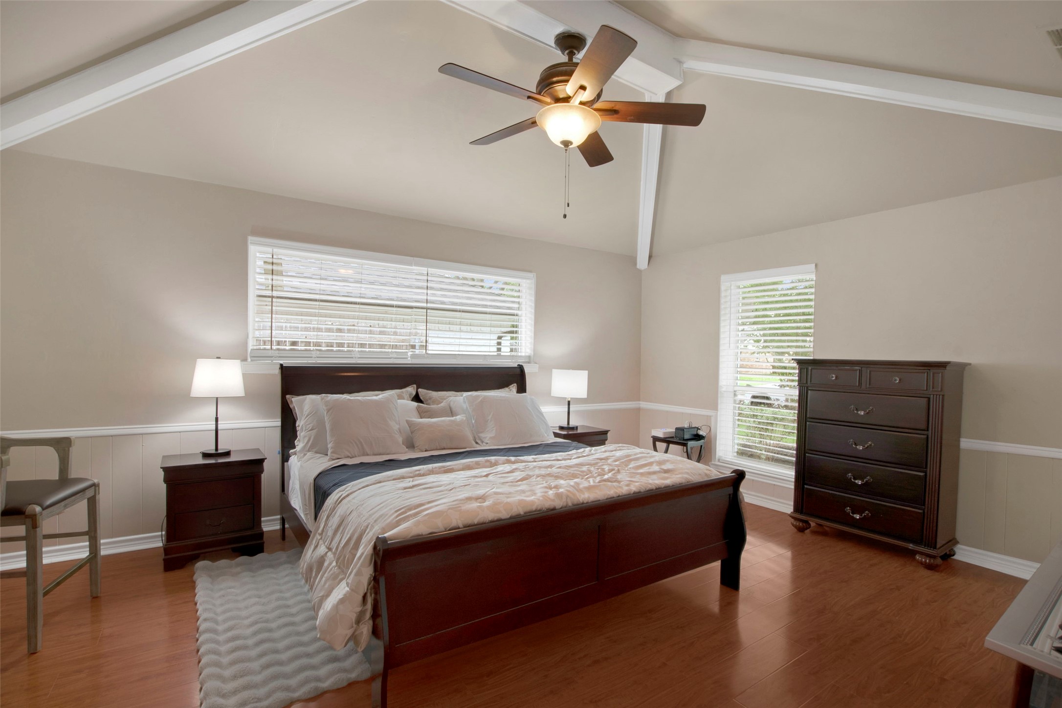 Dallas, Texas, 75243, United States, 5 Bedrooms Bedrooms, ,3 BathroomsBathrooms,Residential,For Sale,1847353