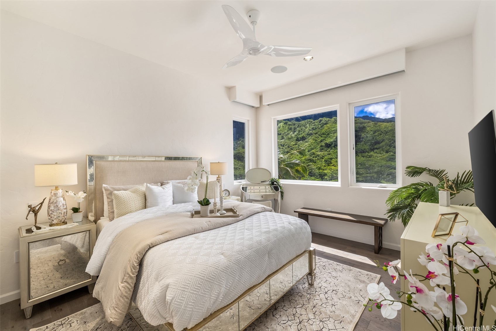 Kaneohe, Hawaii, 96744, United States, 5 Bedrooms Bedrooms, ,7 BathroomsBathrooms,Residential,For Sale,1916929