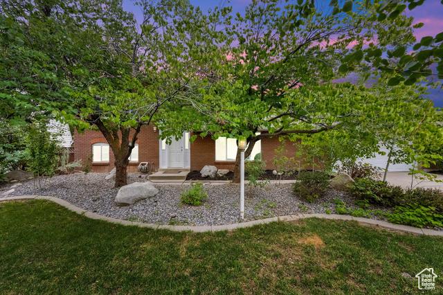 Sandy, Utah, 84092, United States, 4 Bedrooms Bedrooms, ,2 BathroomsBathrooms,Residential,For Sale,1921657