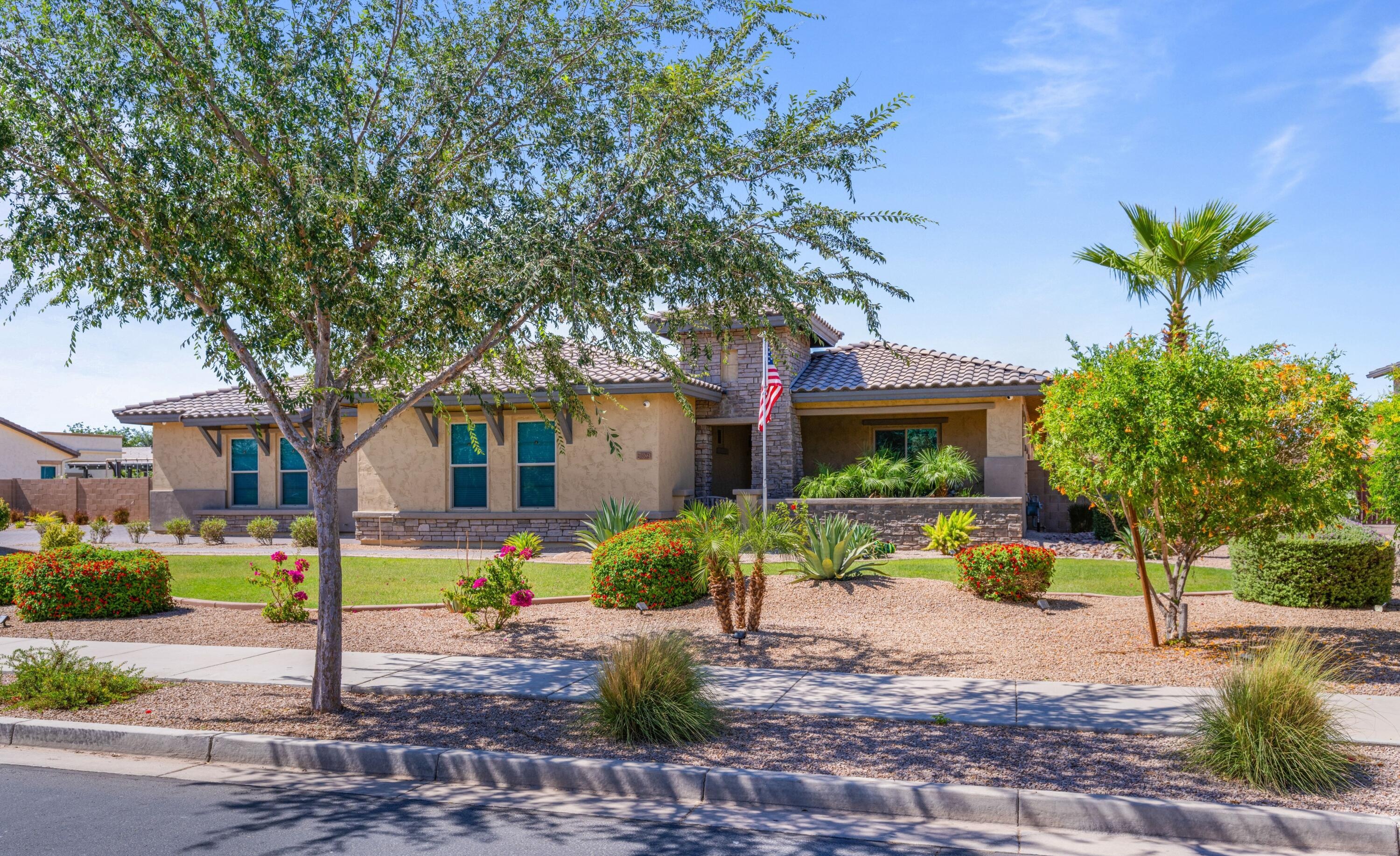  21022 East Aquarius Way  Queen Creek, AZ - 物件實景