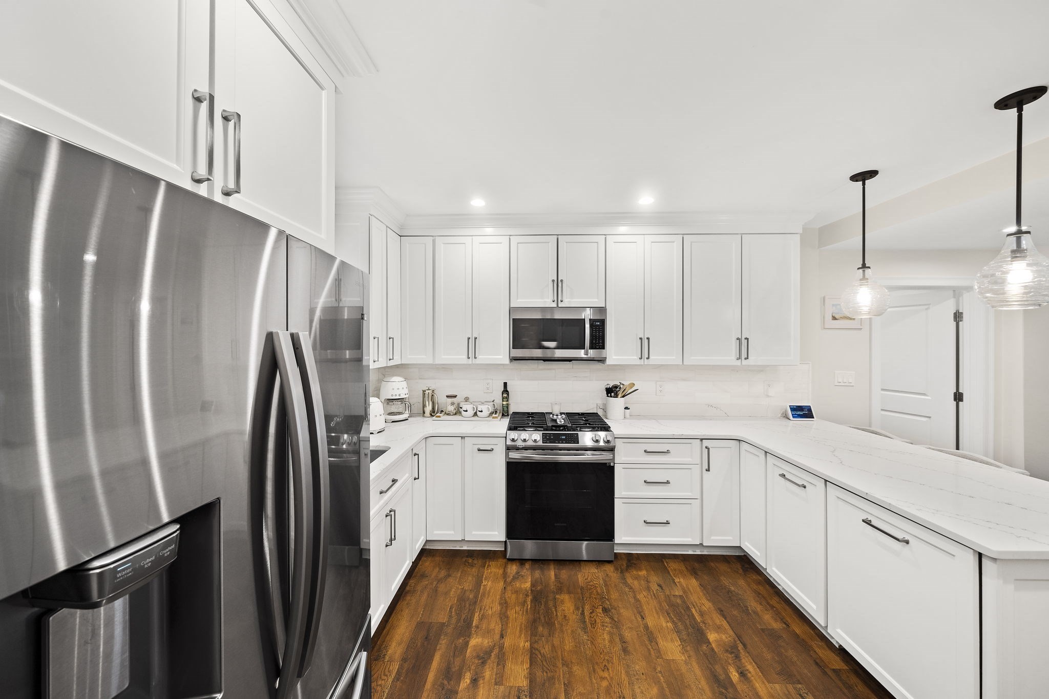 Wakefield, Massachusetts, 01880, United States, 3 Bedrooms Bedrooms, ,2 BathroomsBathrooms,Residential,For Sale,1982541