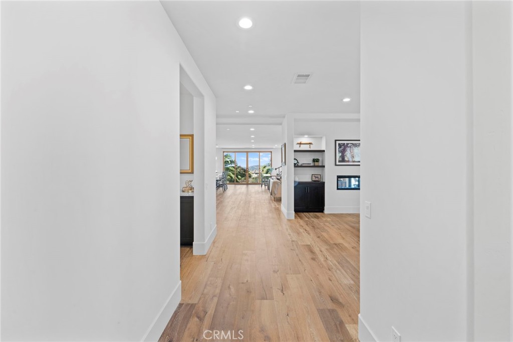 Murrieta, California, 92562, United States, 4 Bedrooms Bedrooms, ,4 BathroomsBathrooms,Residential,For Sale,1991756