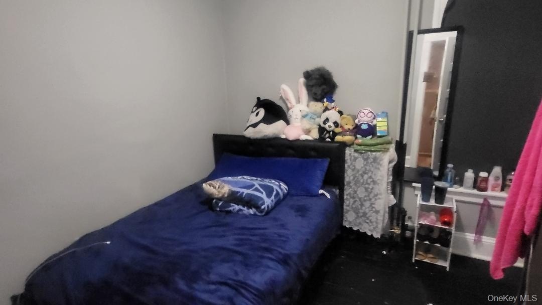 Poughkeepsie, New York, 12601, United States, 9 Bedrooms Bedrooms, ,3 BathroomsBathrooms,Residential,For Sale,1996441