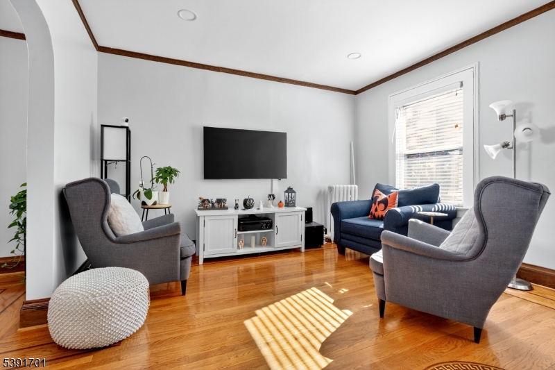 Roselle Park Boro, New Jersey, 07204, United States, 4 Bedrooms Bedrooms, ,3 BathroomsBathrooms,Residential,For Sale,1970229