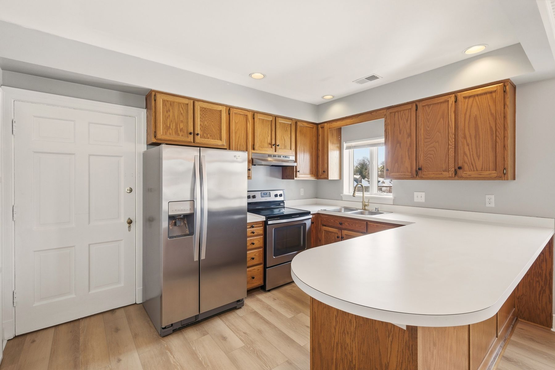  2126 Village Drive, Louisville, KY 40205 - 物件實景