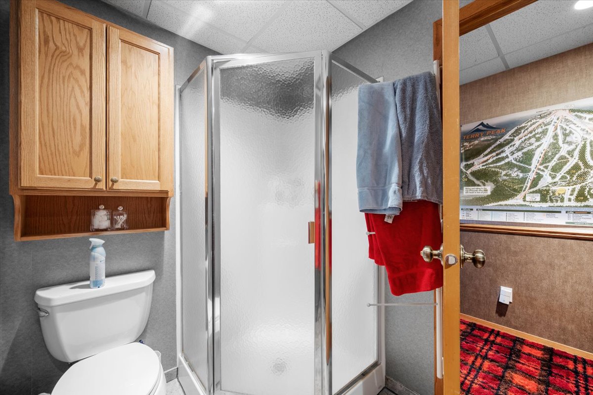 Lead, South Dakota, 57754, United States, 4 Bedrooms Bedrooms, ,3 BathroomsBathrooms,Residential,For Sale,1975195