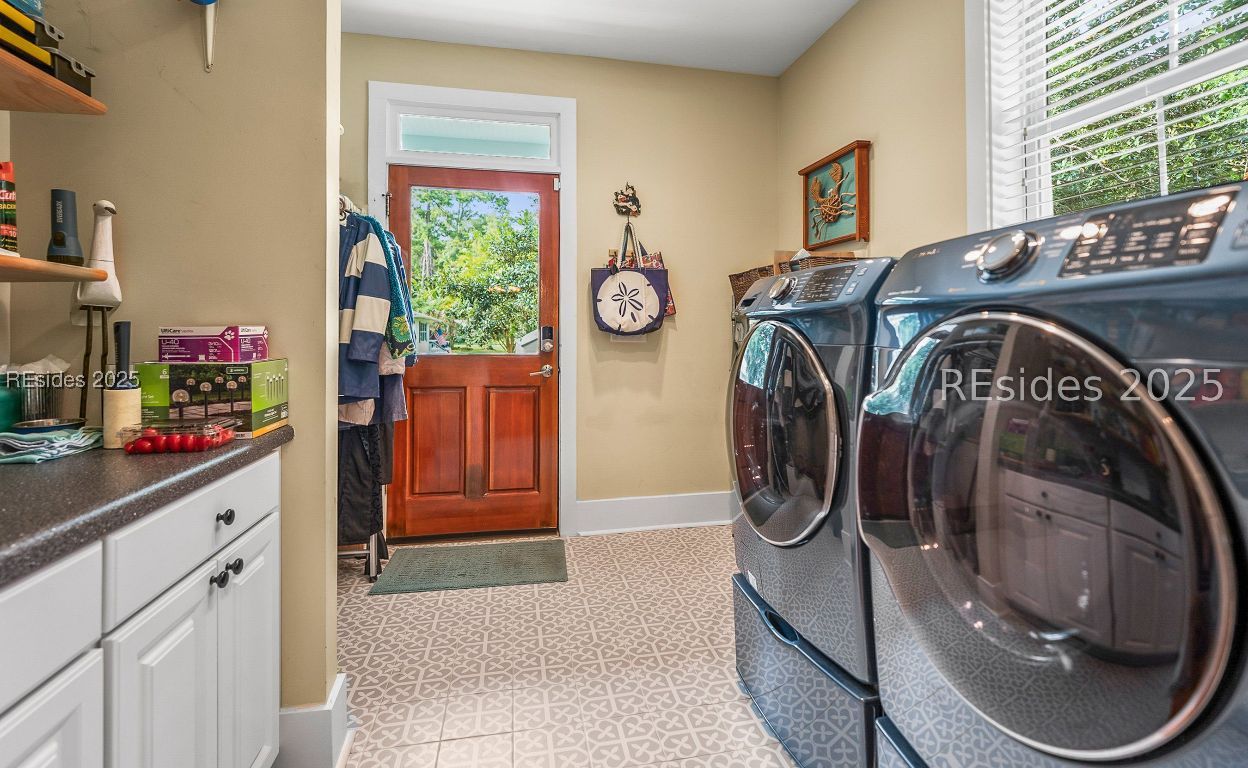 Beaufort, South Carolina, 29902, United States, 3 Bedrooms Bedrooms, ,Residential,For Sale,1906126