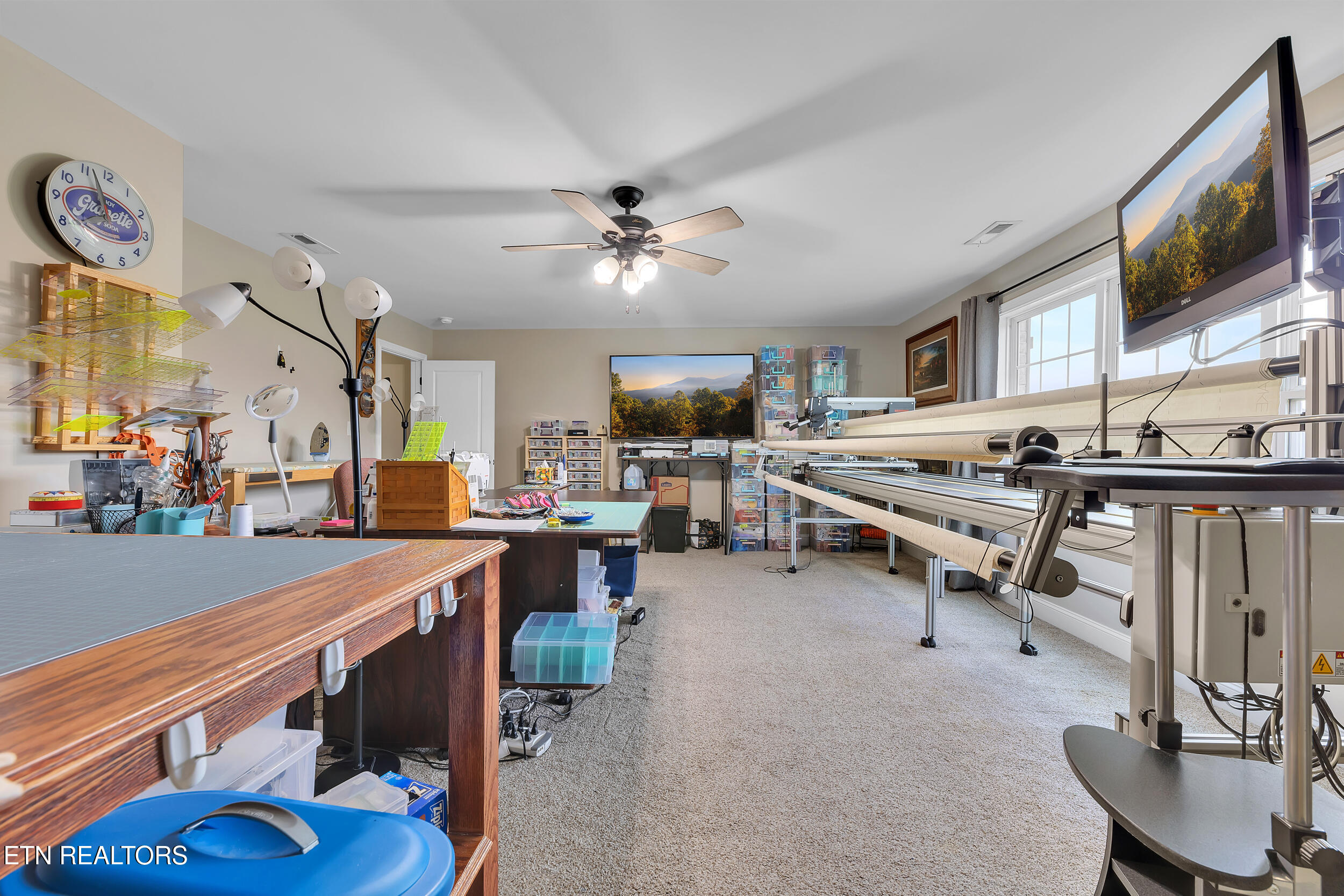 Sevierville, Tennessee, 37876, United States, 5 Bedrooms Bedrooms, ,4 BathroomsBathrooms,Residential,For Sale,1930637