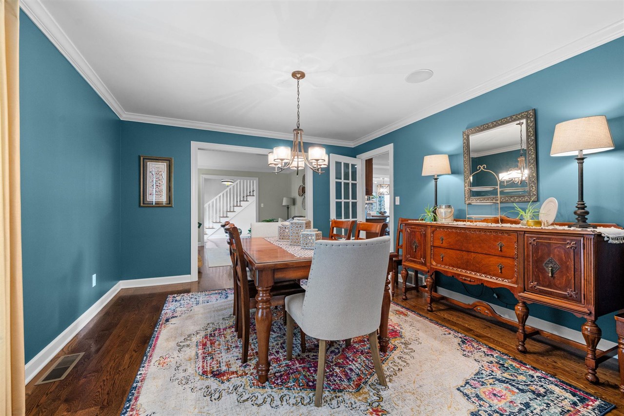 Bowling Green, Kentucky, 42103, United States, 4 Bedrooms Bedrooms, ,4 BathroomsBathrooms,Residential,For Sale,1907644