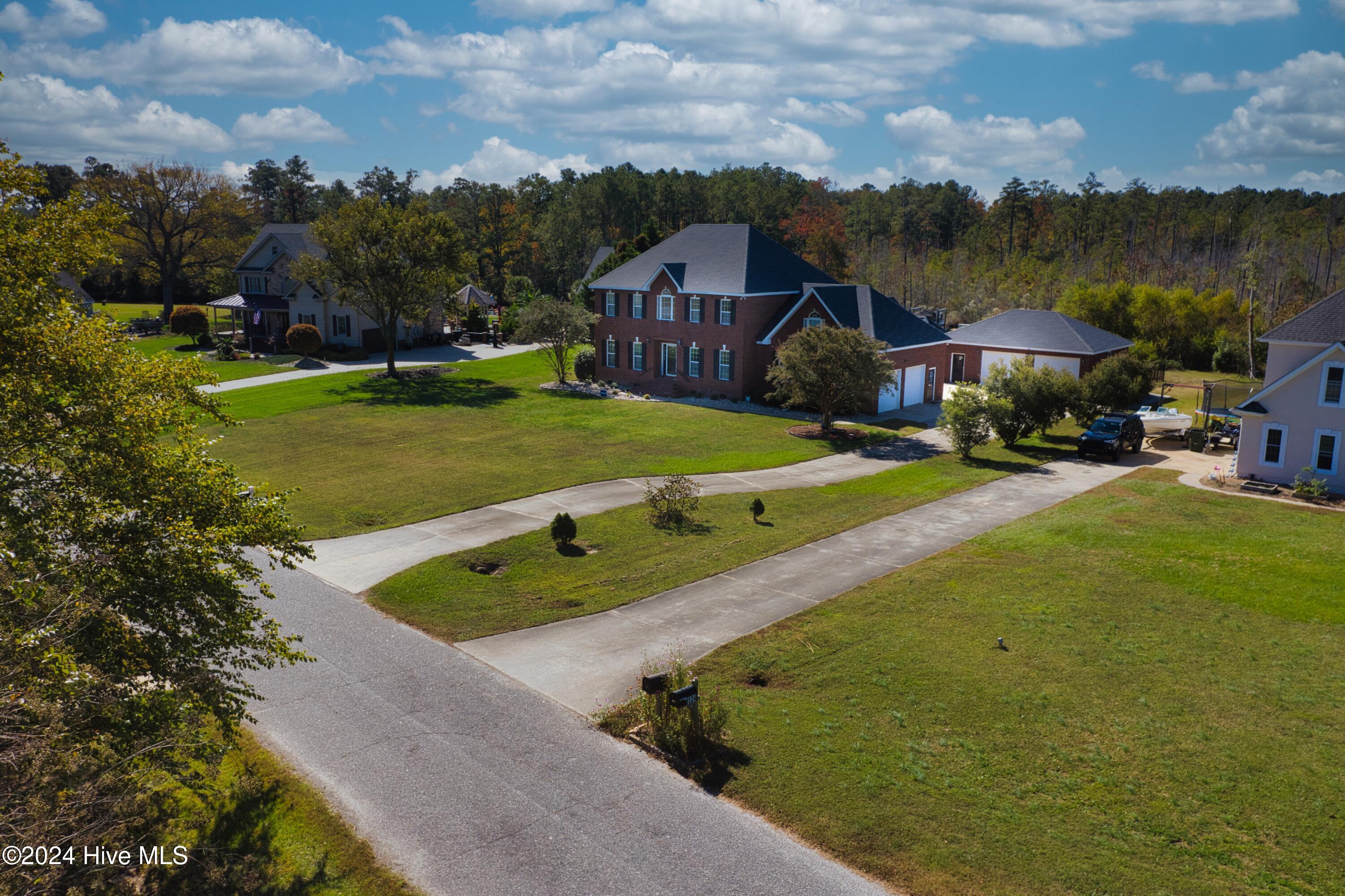 Currituck, North Carolina, 27929, United States, 4 Bedrooms Bedrooms, ,4 BathroomsBathrooms,Residential,For Sale,1849903