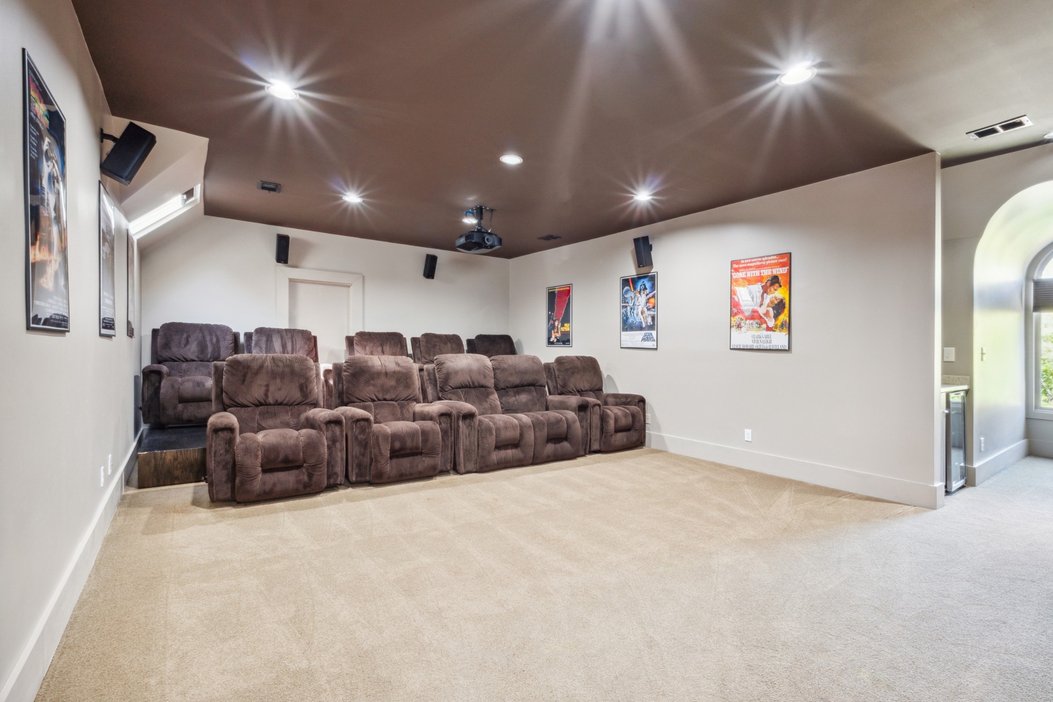 Nashville, Tennessee, 37215, United States, 5 Bedrooms Bedrooms, ,11 BathroomsBathrooms,Residential,For Sale,1885456