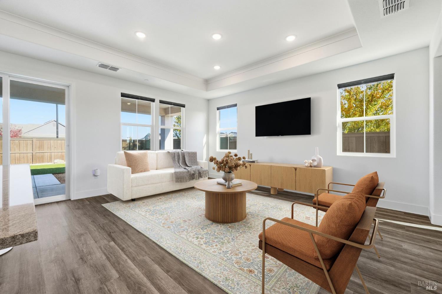 Dixon, California, 95620, United States, 2 Bedrooms Bedrooms, ,2 BathroomsBathrooms,Residential,For Sale,2005407