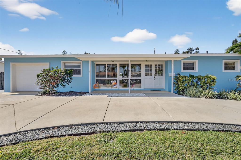 St Petersburg, Florida, 33711, United States, 3 Bedrooms Bedrooms, ,2 BathroomsBathrooms,Residential,For Sale,1989054