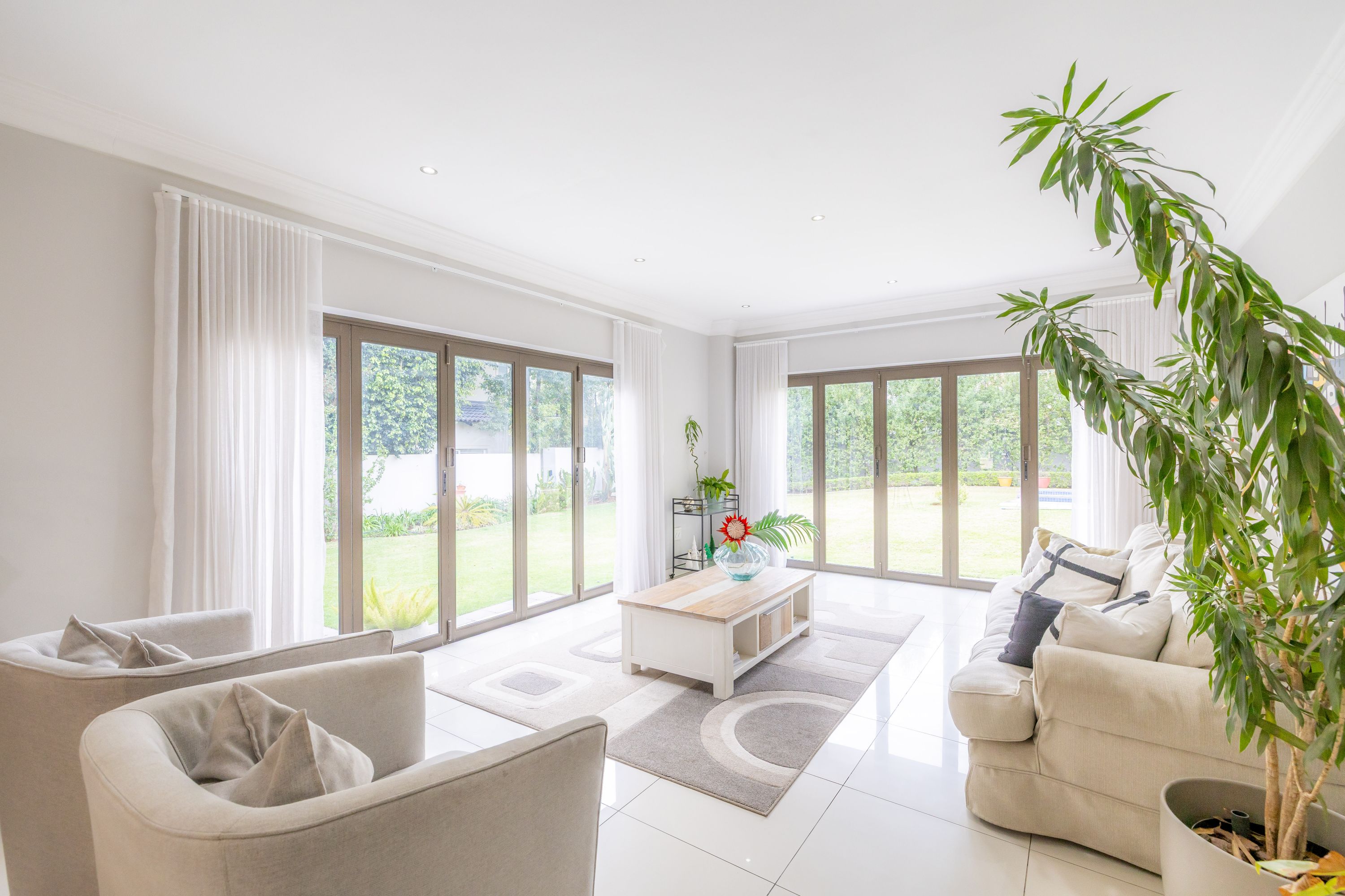  Elegant Family Home in a Secure Golf Estate - 物件實景