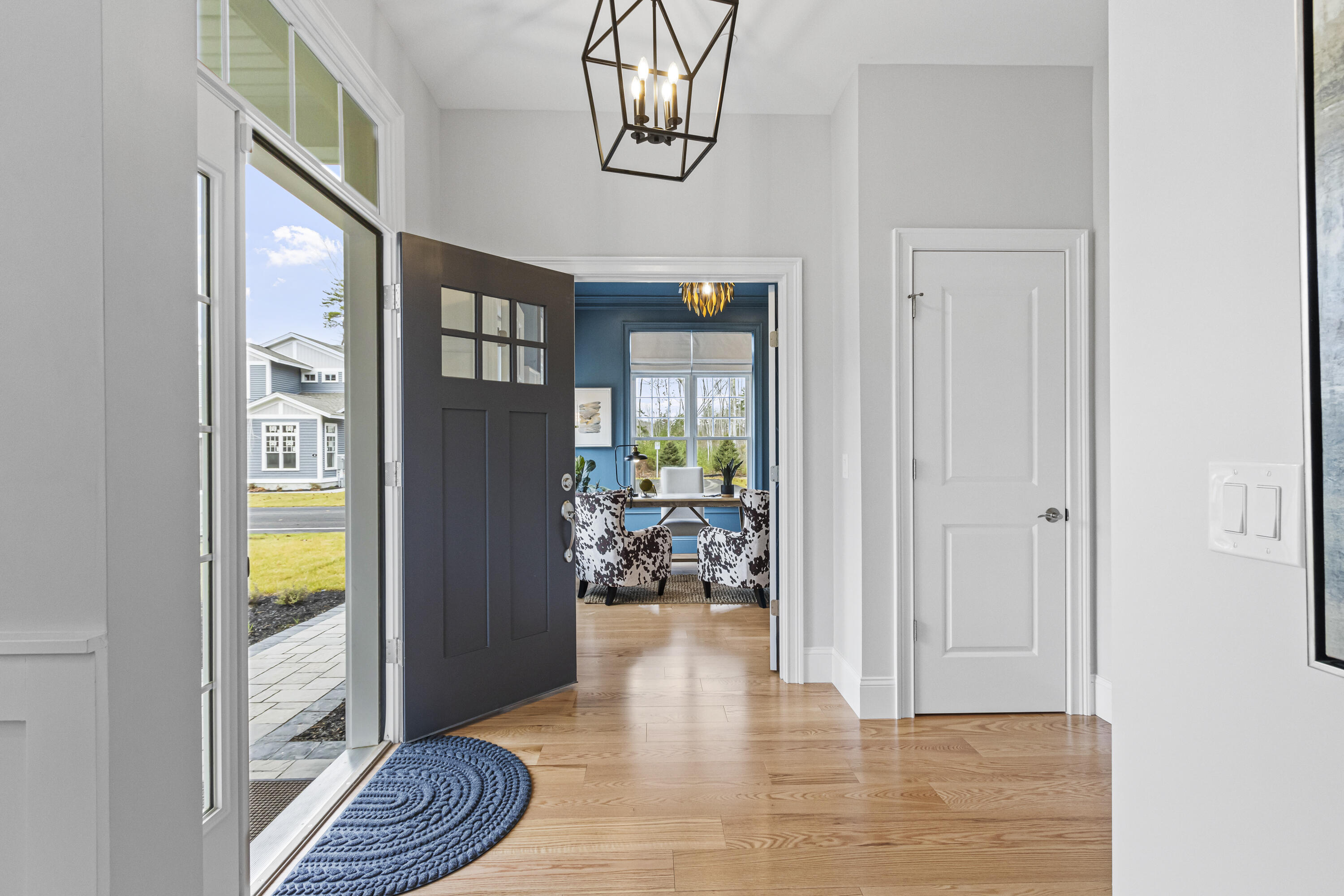 South Portland, Maine, 04106, United States, 2 Bedrooms Bedrooms, ,3 BathroomsBathrooms,Residential,For Sale,1992807